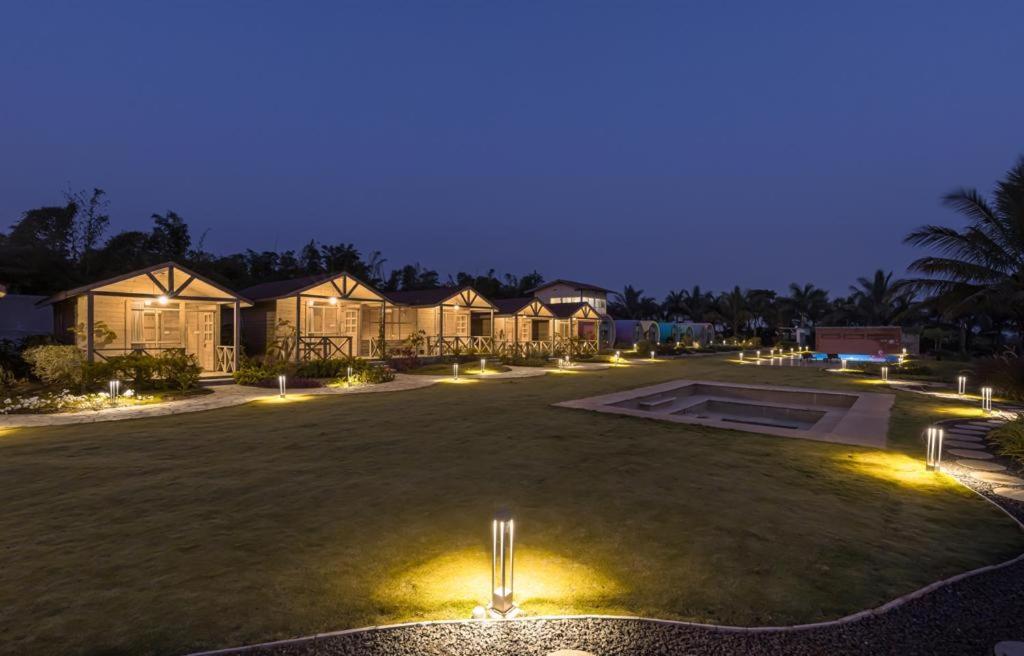 Waterscape Retreat Girnāre מראה חיצוני תמונה